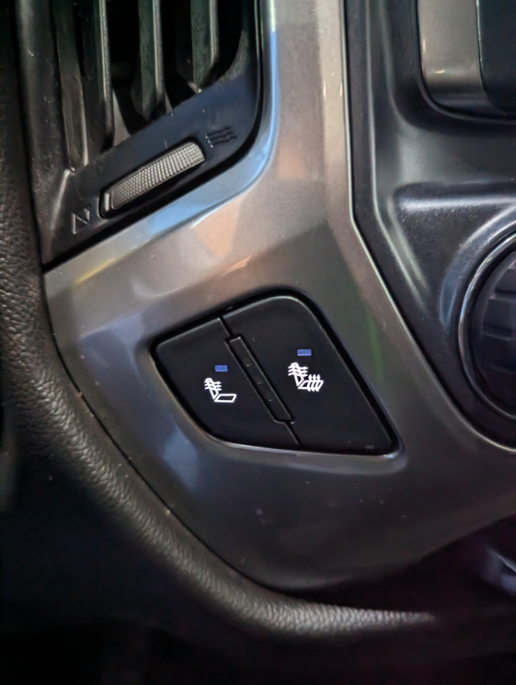 Chevrolet Silverado 1500 4WD Crew Cab 143.5" LT w/2LT 2018