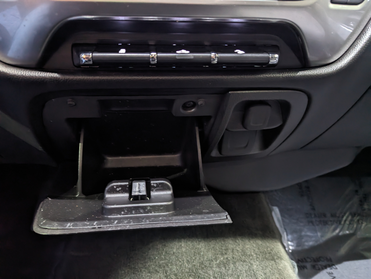 Chevrolet Silverado 1500 4WD Crew Cab 143.5" LT w/2LT 2018