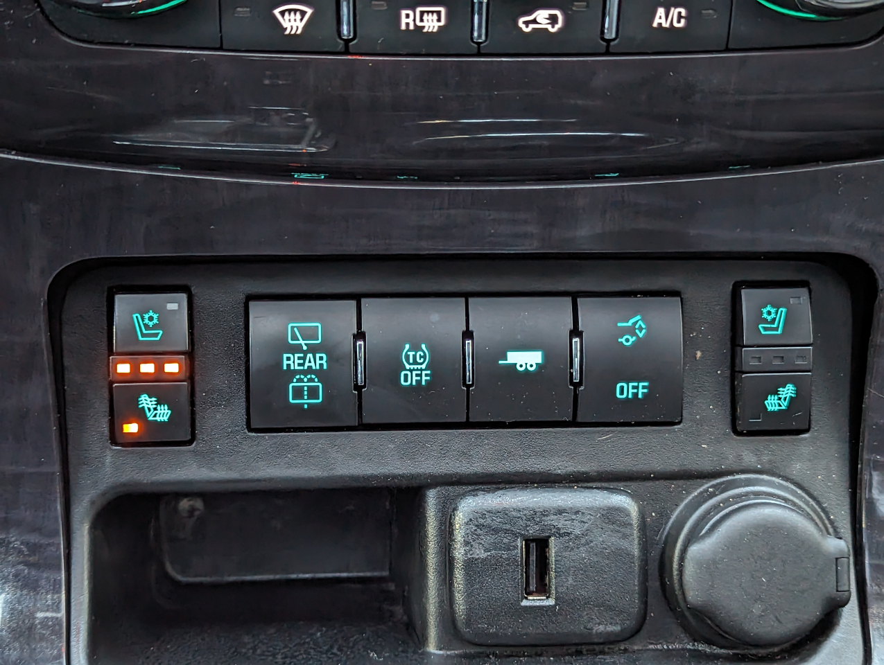 Buick Enclave AWD 4dr Premium 2016