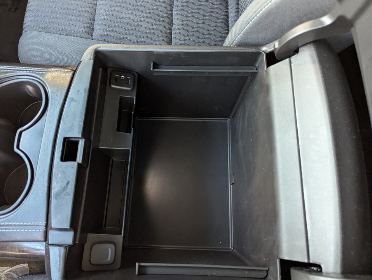 Chevrolet Tahoe 4WD 4dr LS 2018