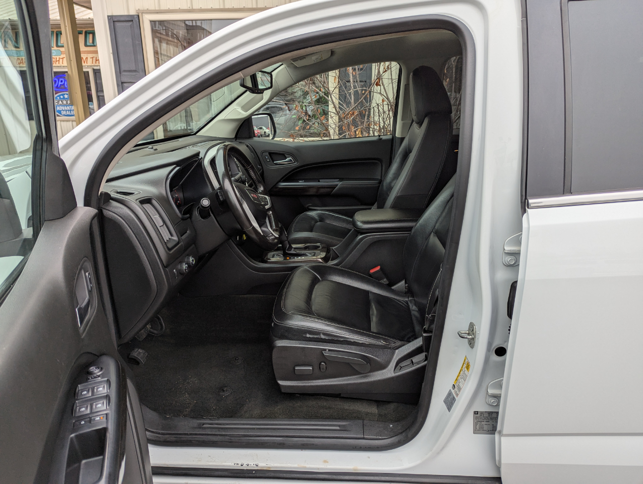 GMC Canyon 4WD Crew Cab 128.3" SLT 2015