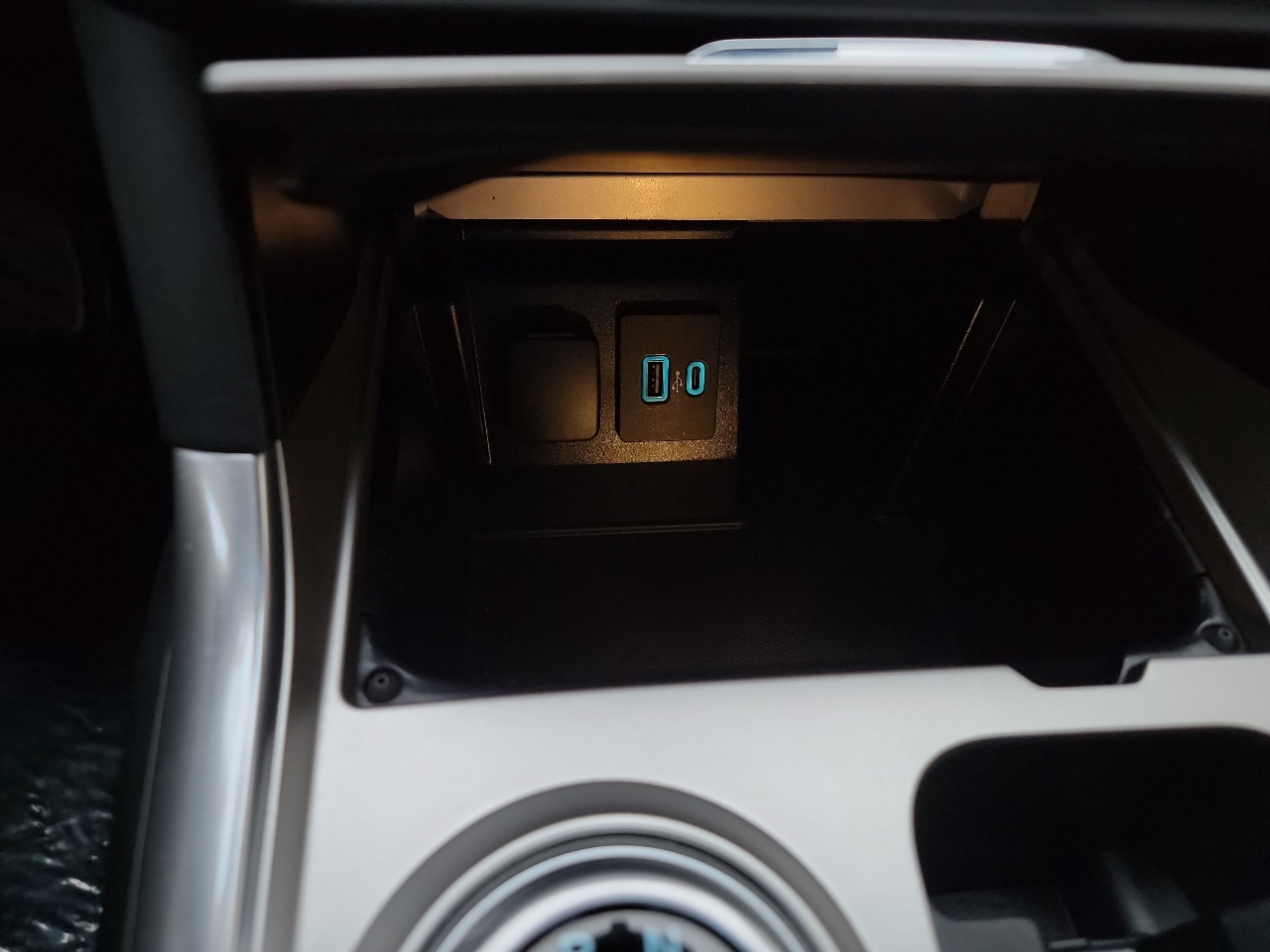 Ford Explorer XLT 4WD 2020