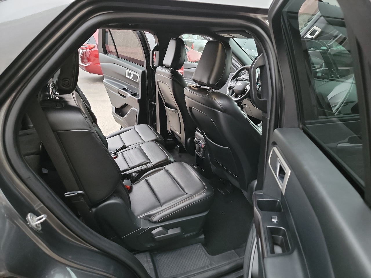 Ford Explorer XLT 4WD 2020