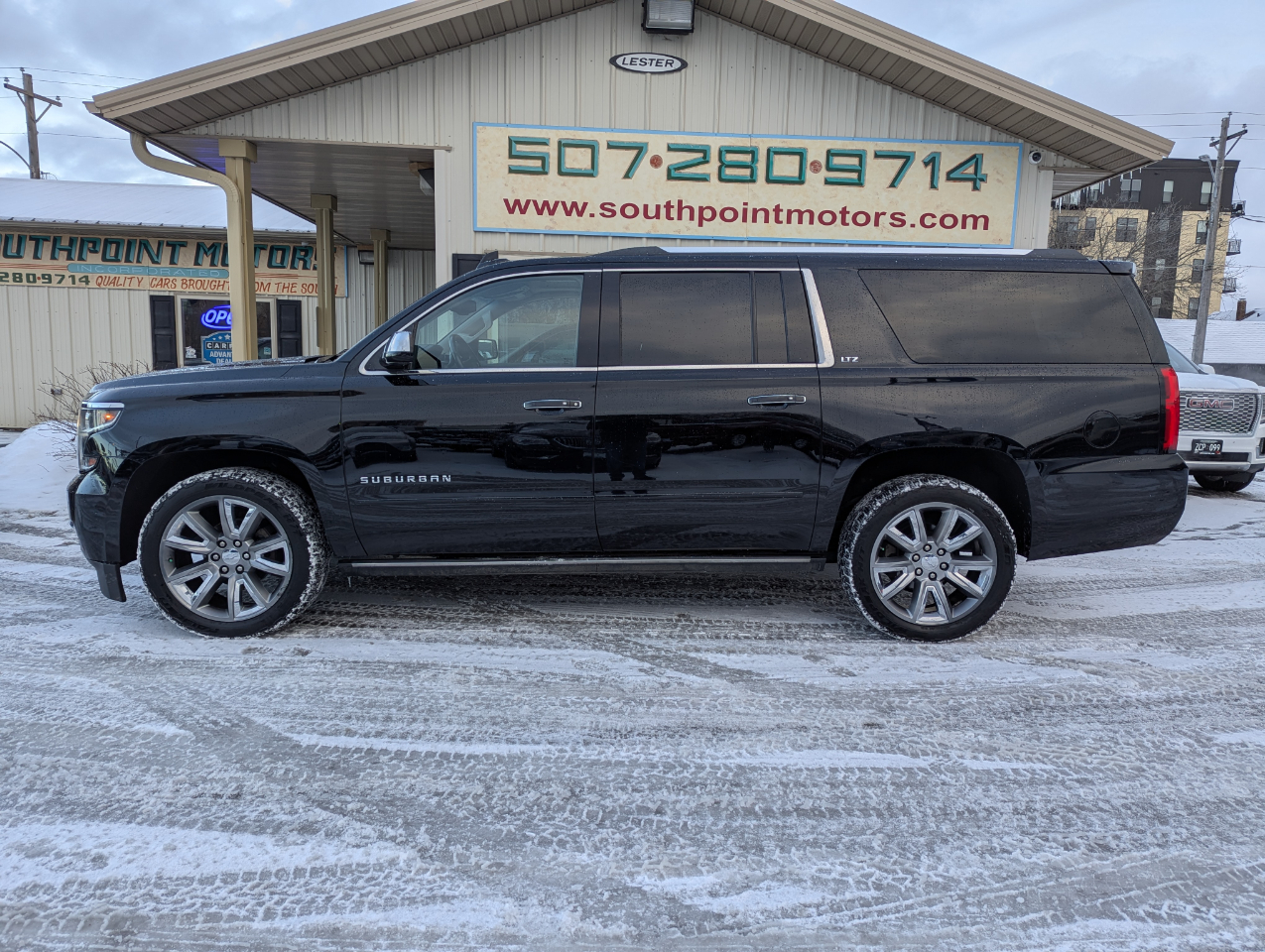 Chevrolet Suburban 4WD 4dr 1500 LTZ 2016