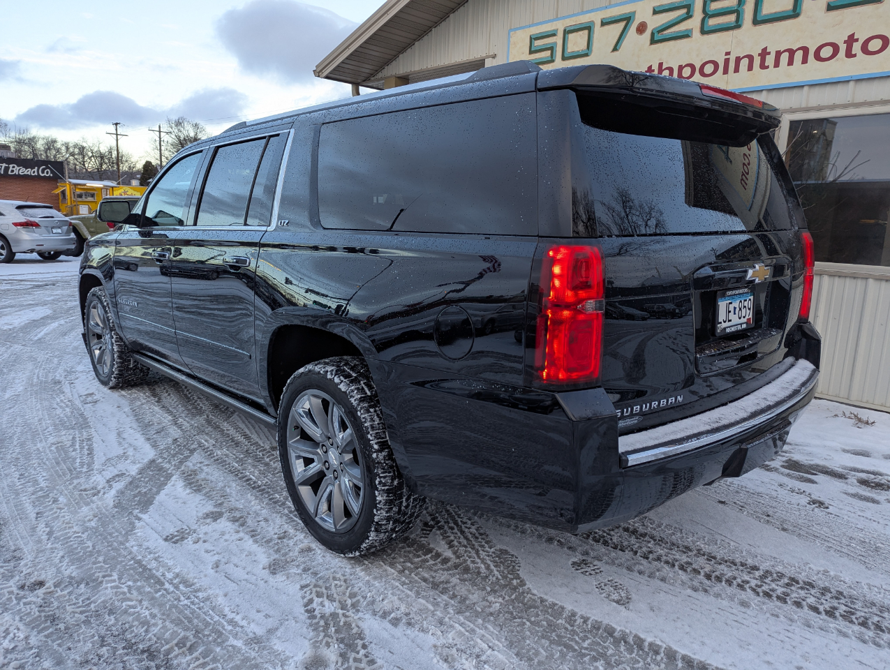 Chevrolet Suburban 4WD 4dr 1500 LTZ 2016