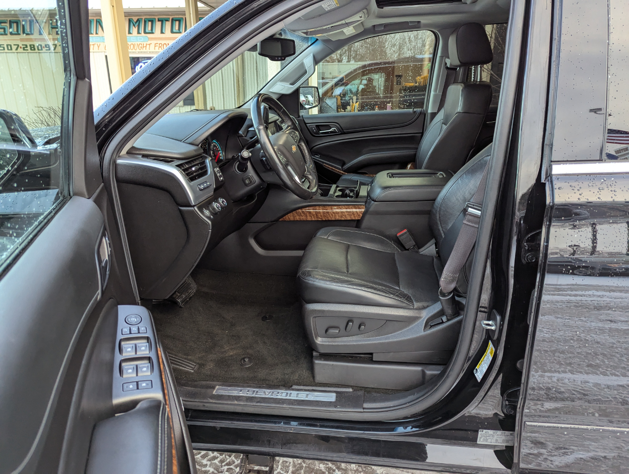 Chevrolet Suburban 4WD 4dr 1500 LTZ 2016