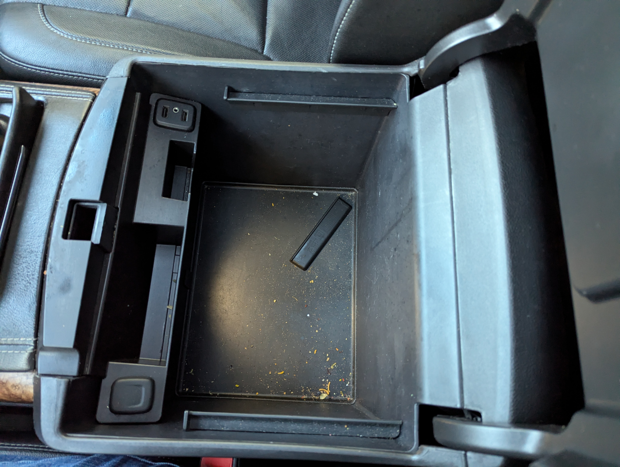 Chevrolet Suburban 4WD 4dr 1500 LTZ 2016