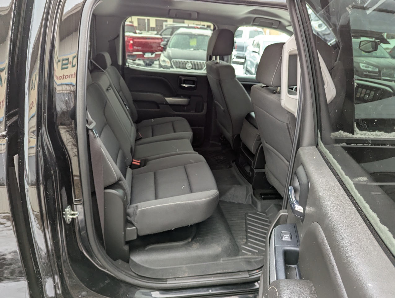 Chevrolet Silverado 1500 4WD Crew Cab 143.5" LT w/2LT 2017