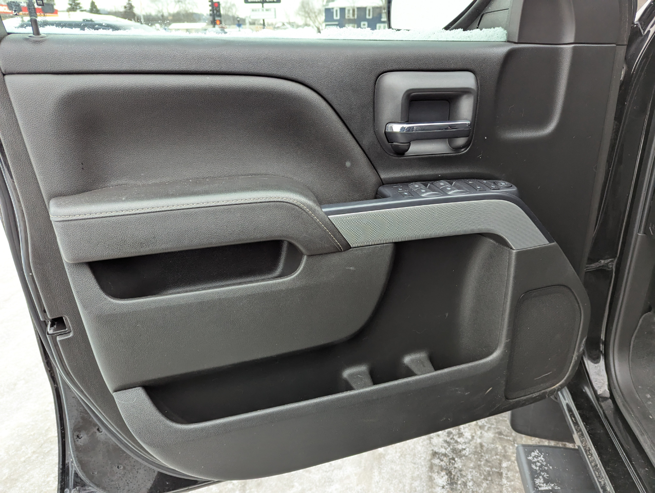 Chevrolet Silverado 1500 4WD Crew Cab 143.5" LT w/2LT 2017