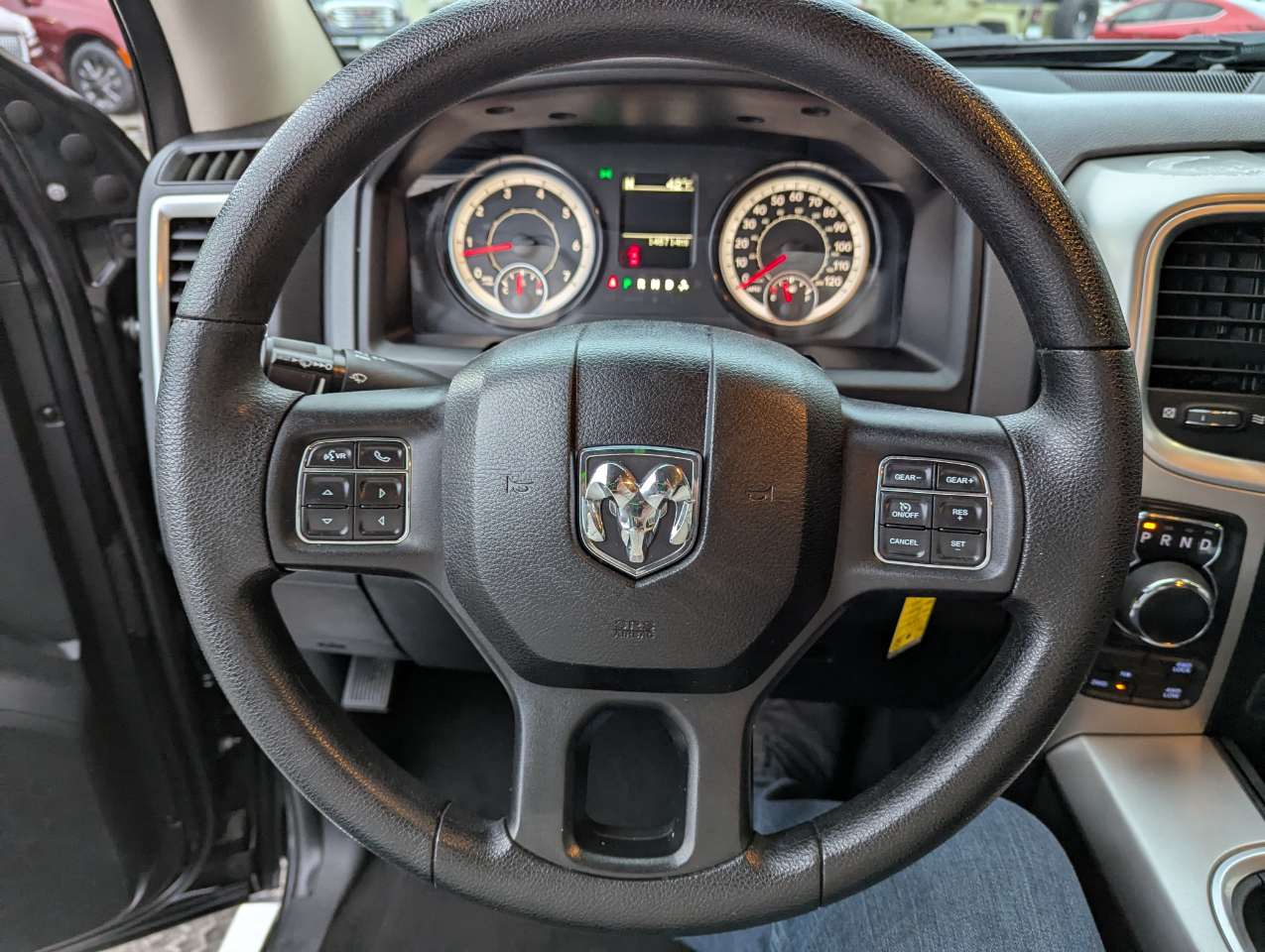 RAM 1500 SLT 4x4 Quad Cab 6'4" Box 2017