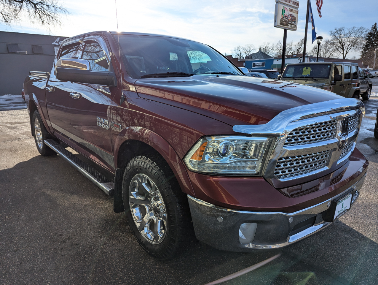 RAM 1500 Laramie 4x4 Crew Cab 5'7" Box 2017