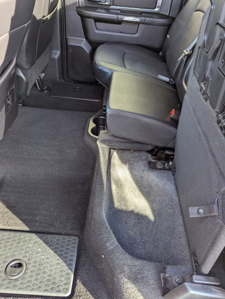 RAM 1500 Laramie 4x4 Crew Cab 5'7" Box 2017