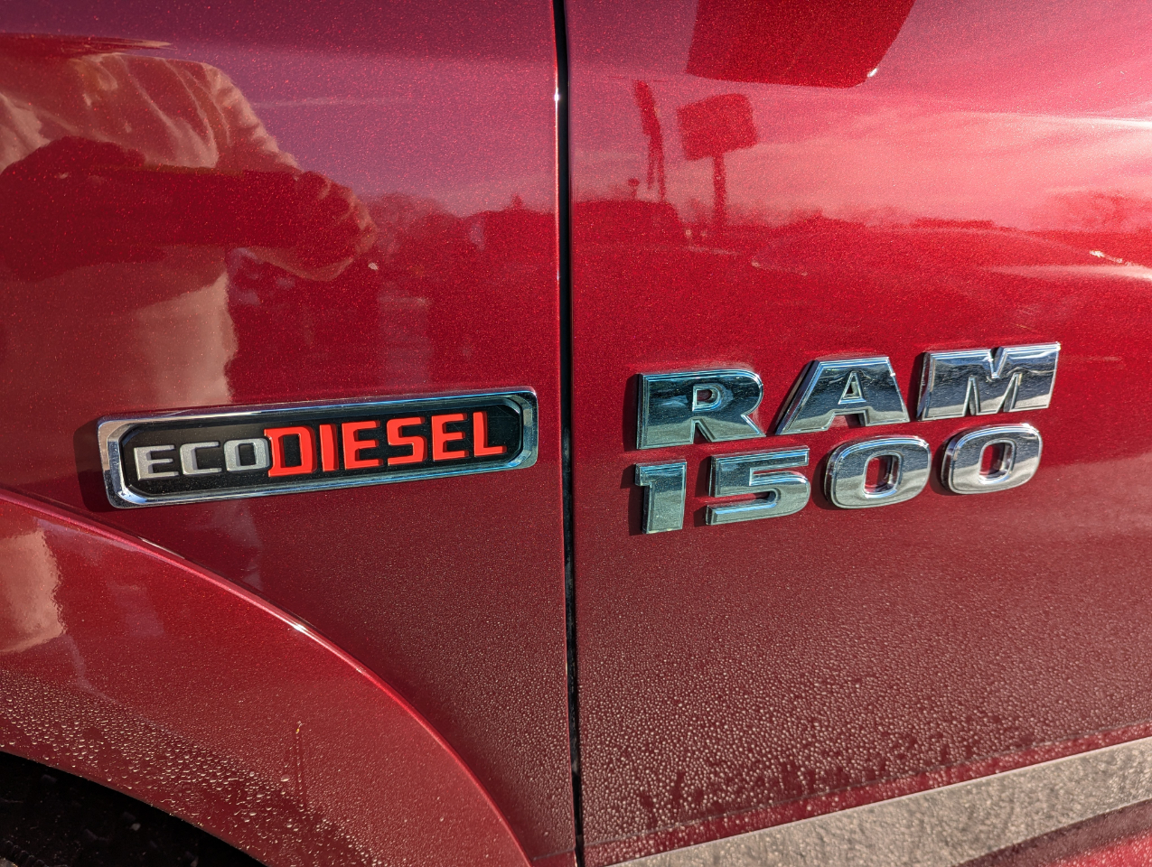 RAM 1500 Laramie 4x4 Crew Cab 5'7" Box 2017