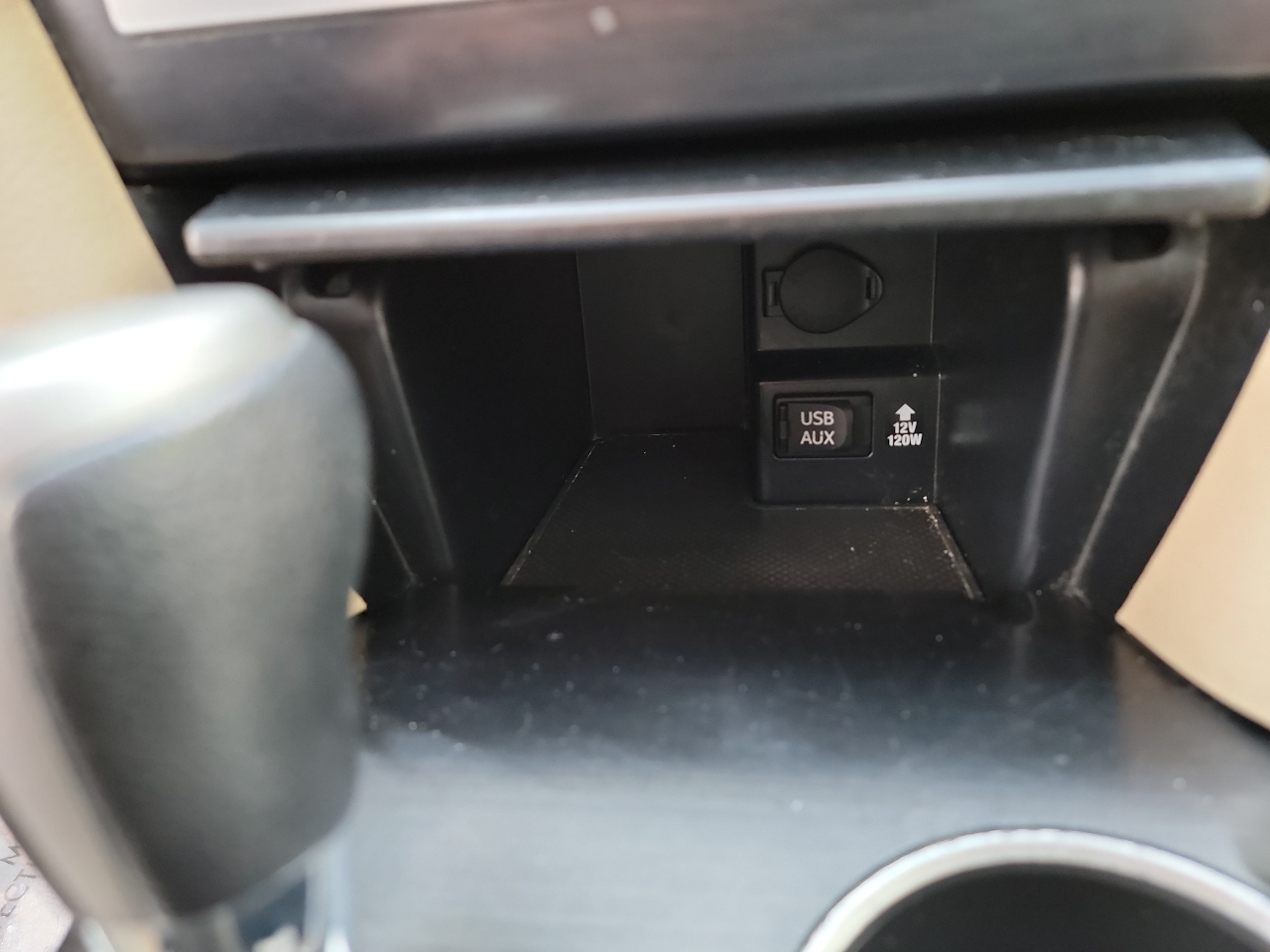 Toyota Camry 4dr Sdn I4 Auto LE (Natl) *Ltd Avail* 2012