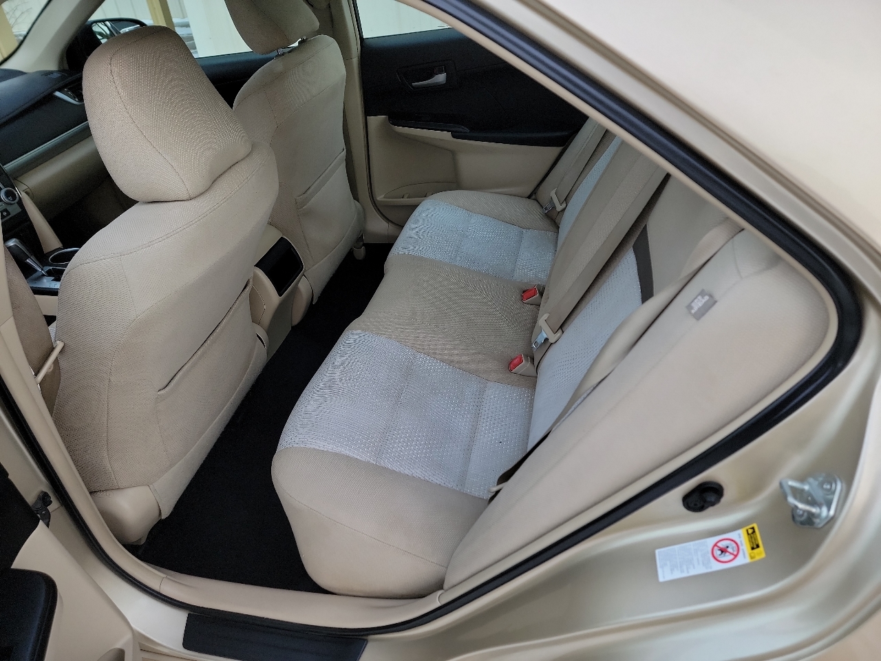 Toyota Camry 4dr Sdn I4 Auto LE (Natl) *Ltd Avail* 2012