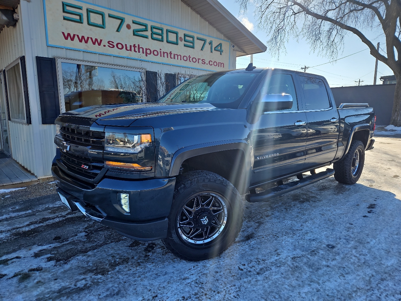 2017 Chevrolet Silverado 1500 4WD Crew Cab 143.5" LT w/2LT