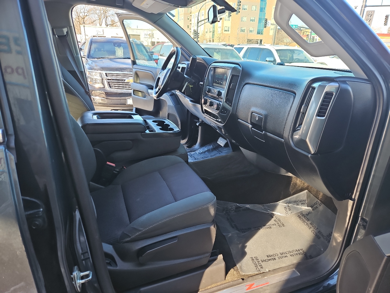 Chevrolet Silverado 1500 4WD Crew Cab 143.5" LT w/2LT 2017