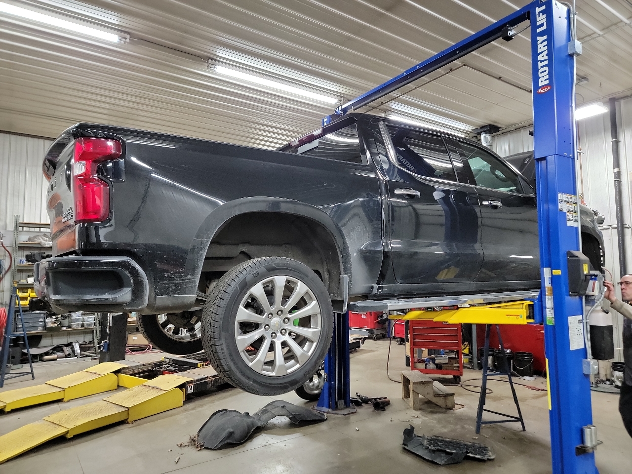 Chevrolet Silverado 1500 4WD Crew Cab 147" High Country 2021