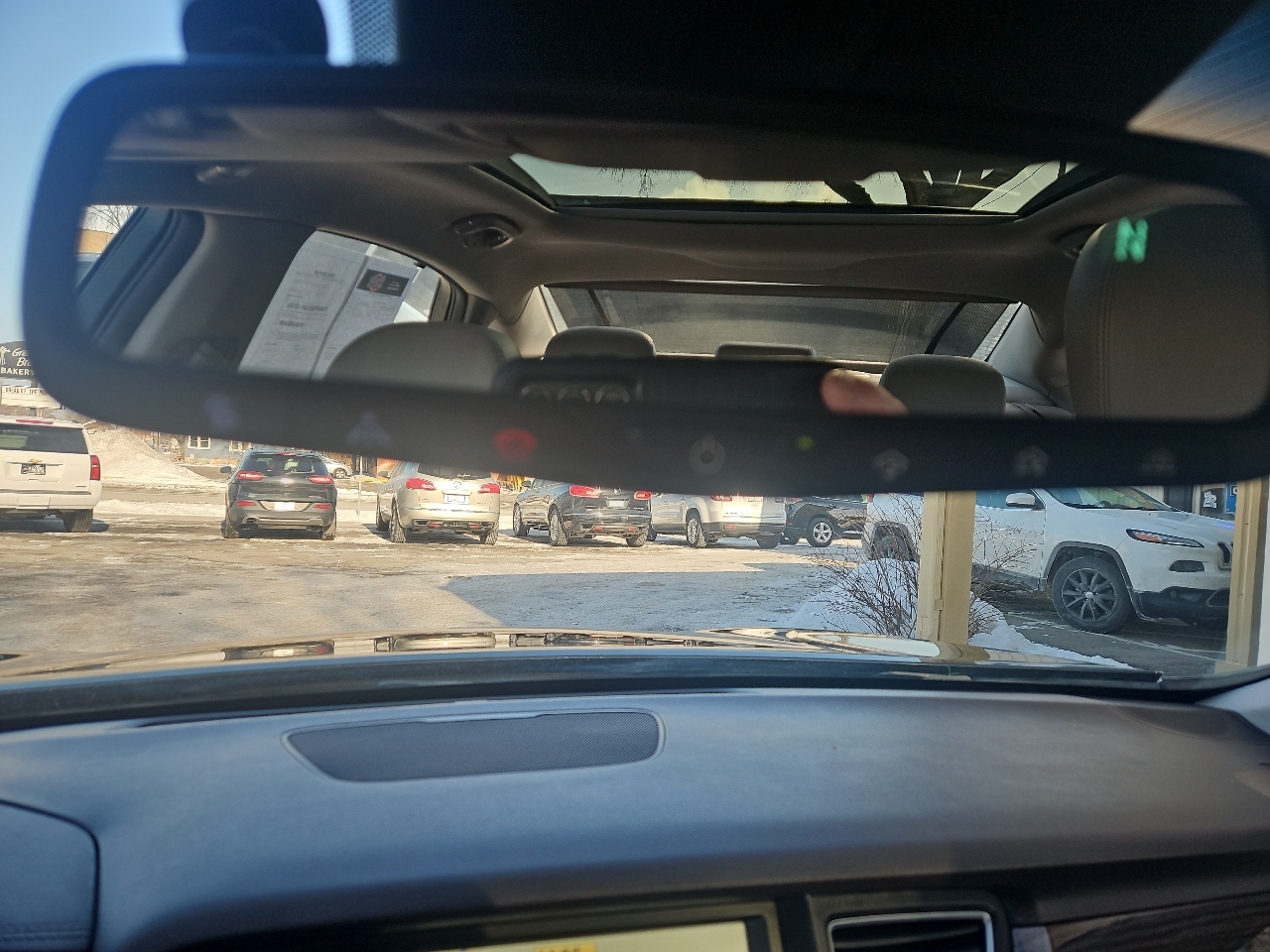 Hyundai Genesis 4dr Sdn V6 3.8L AWD 2015