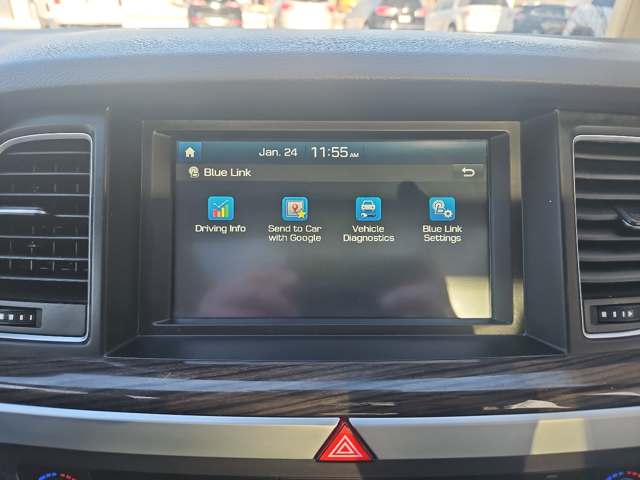 Hyundai Genesis 4dr Sdn V6 3.8L AWD 2015