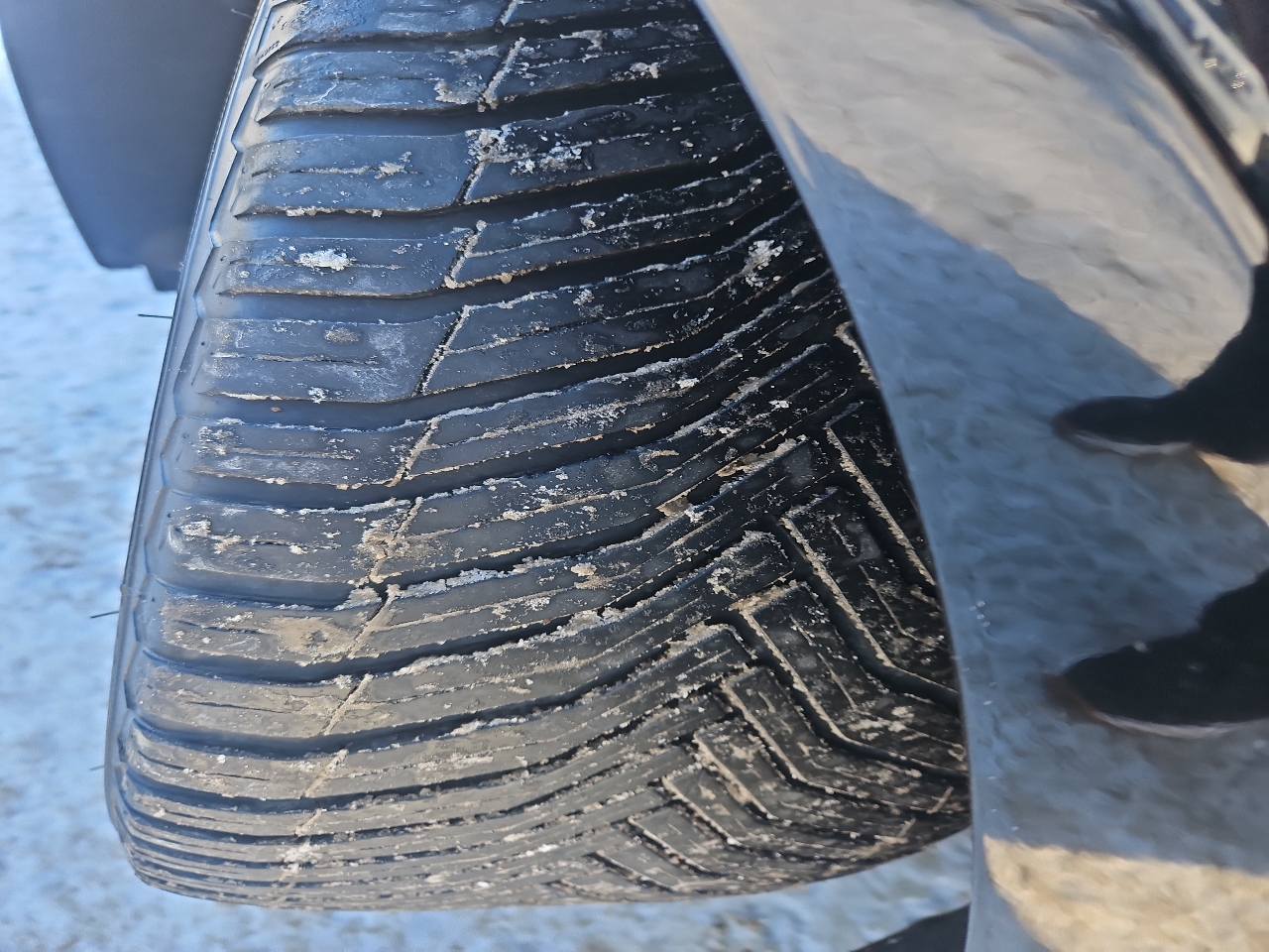 Hyundai Genesis 4dr Sdn V6 3.8L AWD 2015