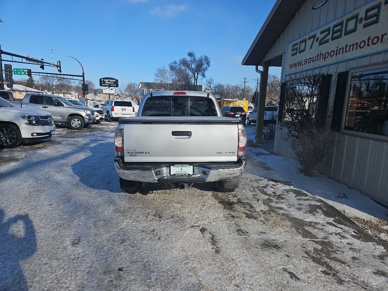 Toyota Tacoma 4WD Double V6 AT (Natl) 2011