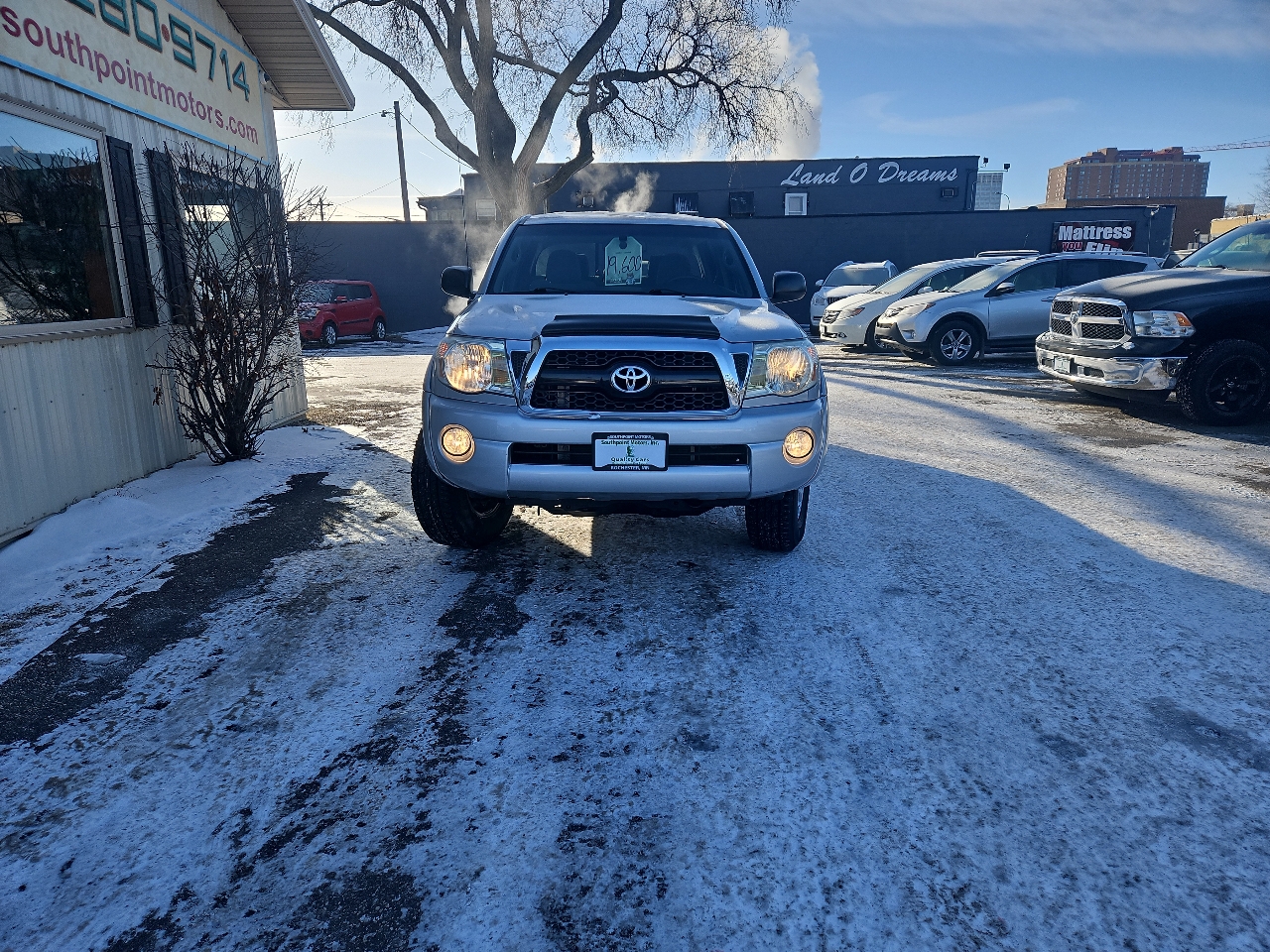 Toyota Tacoma 4WD Double V6 AT (Natl) 2011