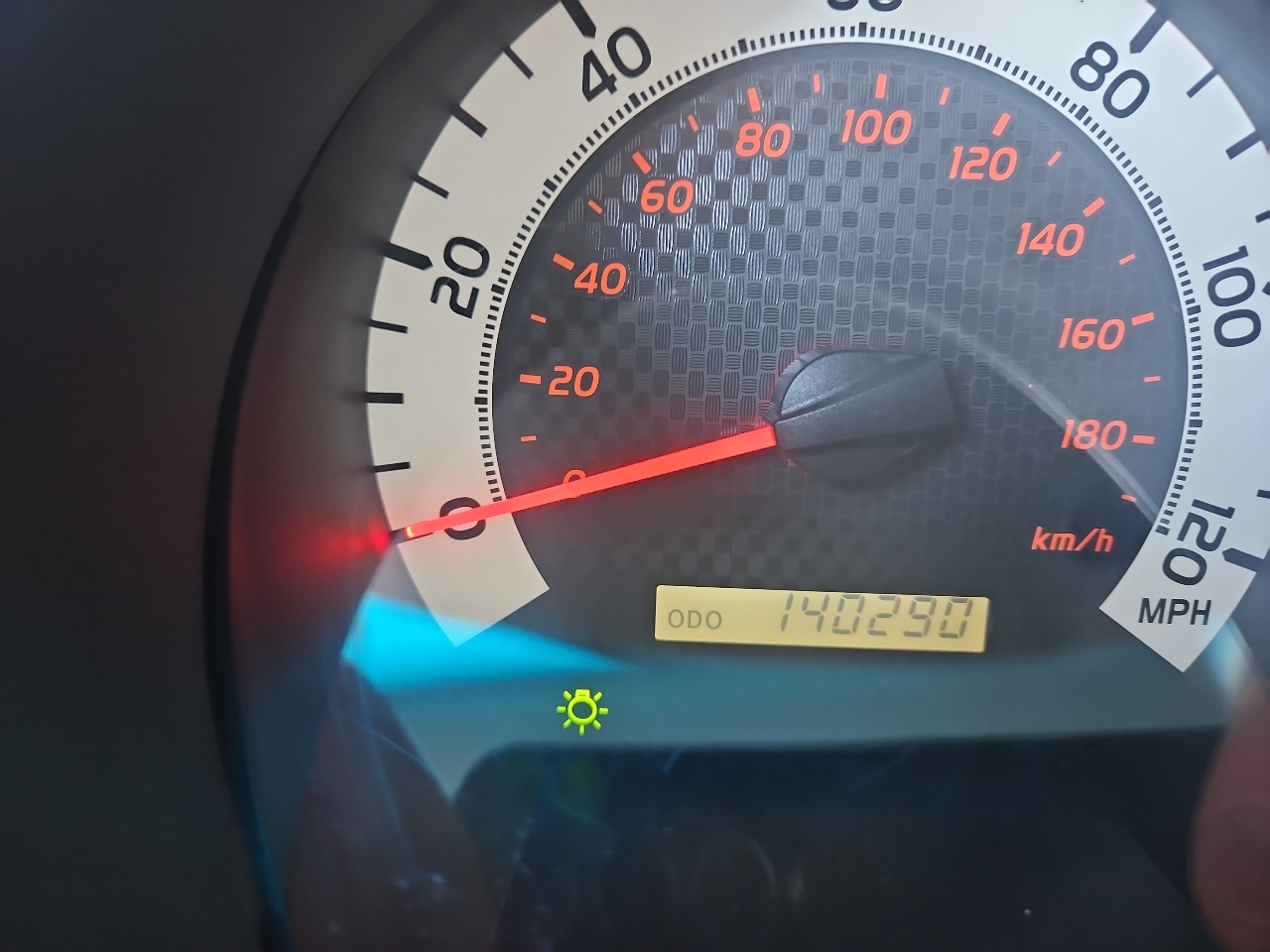 Toyota Tacoma 4WD Double V6 AT (Natl) 2011