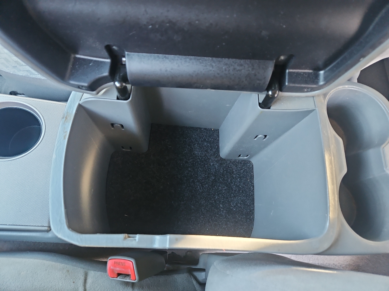 Toyota Tacoma 4WD Double V6 AT (Natl) 2011