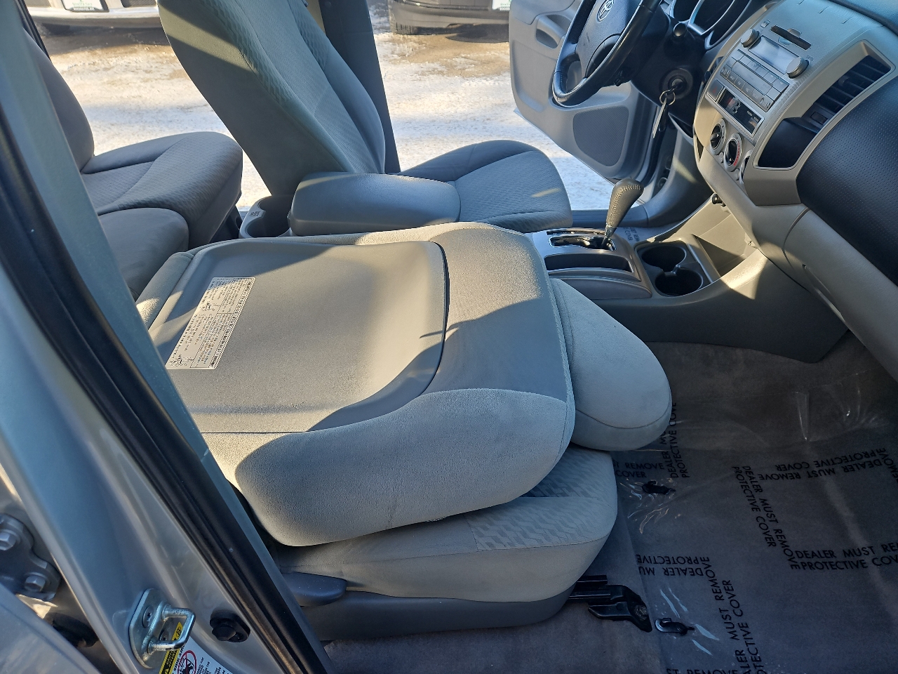 Toyota Tacoma 4WD Double V6 AT (Natl) 2011