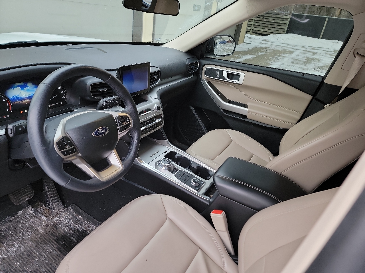 Ford Explorer XLT 4WD 2022