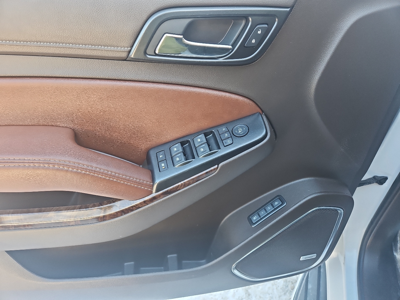 Chevrolet Tahoe 4WD 4dr Premier 2017