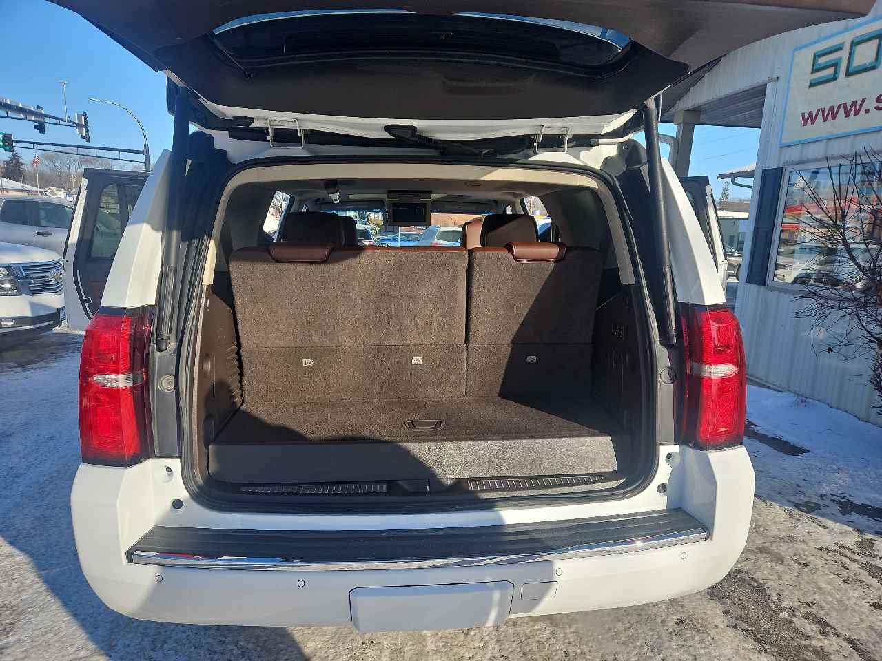 Chevrolet Tahoe 4WD 4dr Premier 2017