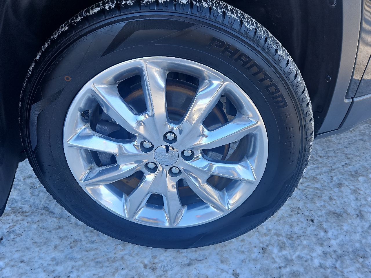 Jeep Cherokee 4WD 4dr Limited 2016