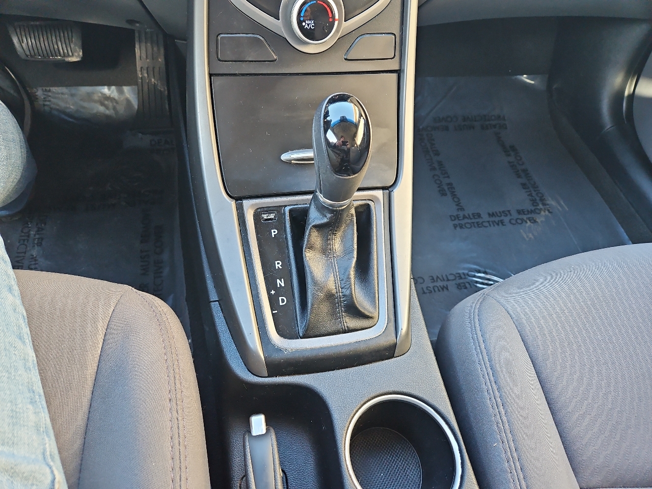 Hyundai Elantra 4dr Sdn Auto SE (Alabama Plant) 2015