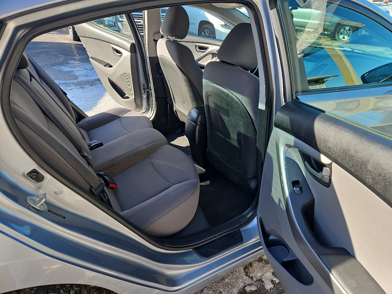 Hyundai Elantra 4dr Sdn Auto SE (Alabama Plant) 2015