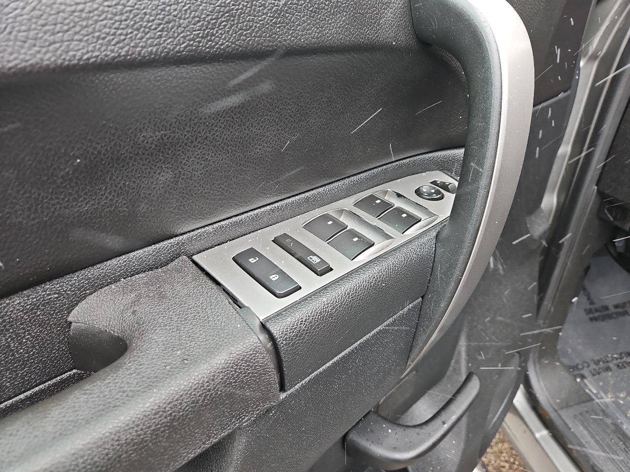 Chevrolet Silverado 2500HD 4WD Crew Cab 153.7" LT 2012