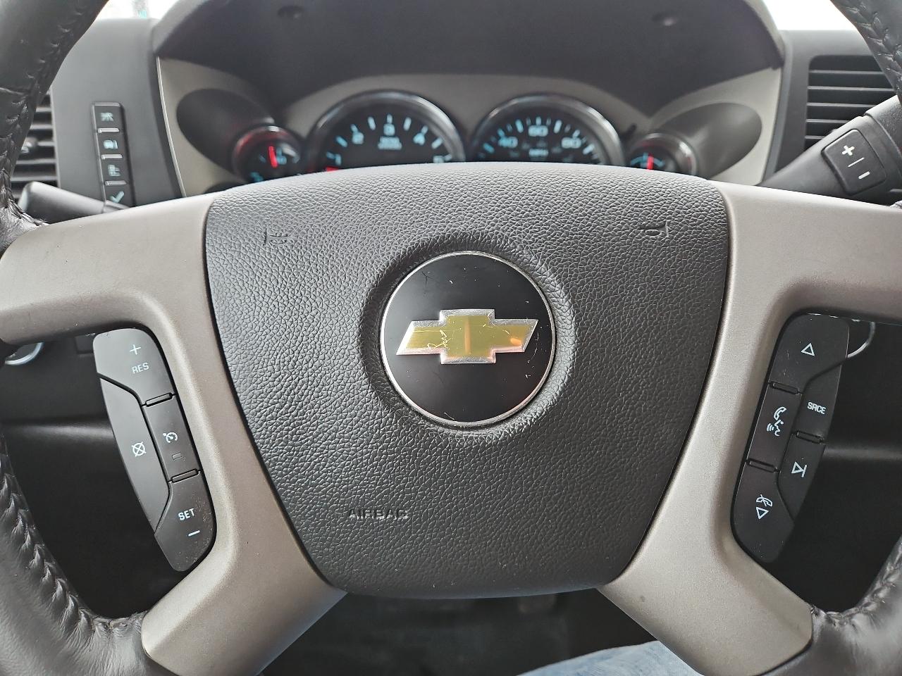 Chevrolet Silverado 2500HD 4WD Crew Cab 153.7" LT 2012