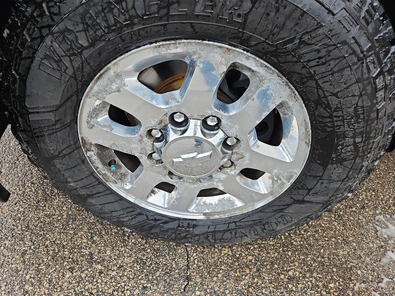 Chevrolet Silverado 2500HD 4WD Crew Cab 153.7" LT 2012