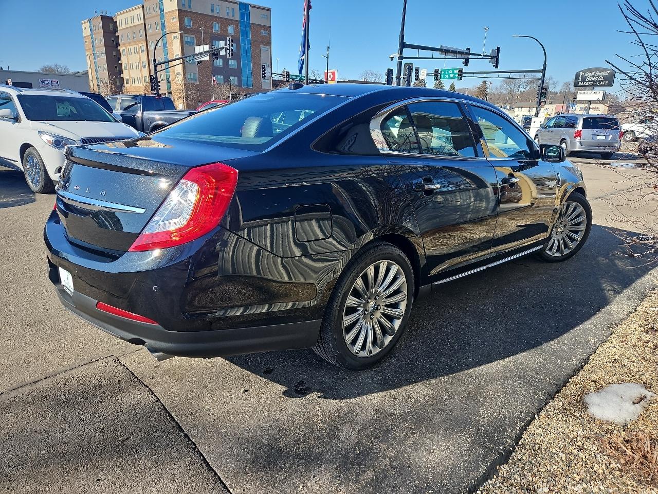 Lincoln MKS 4dr Sdn 3.7L AWD 2013