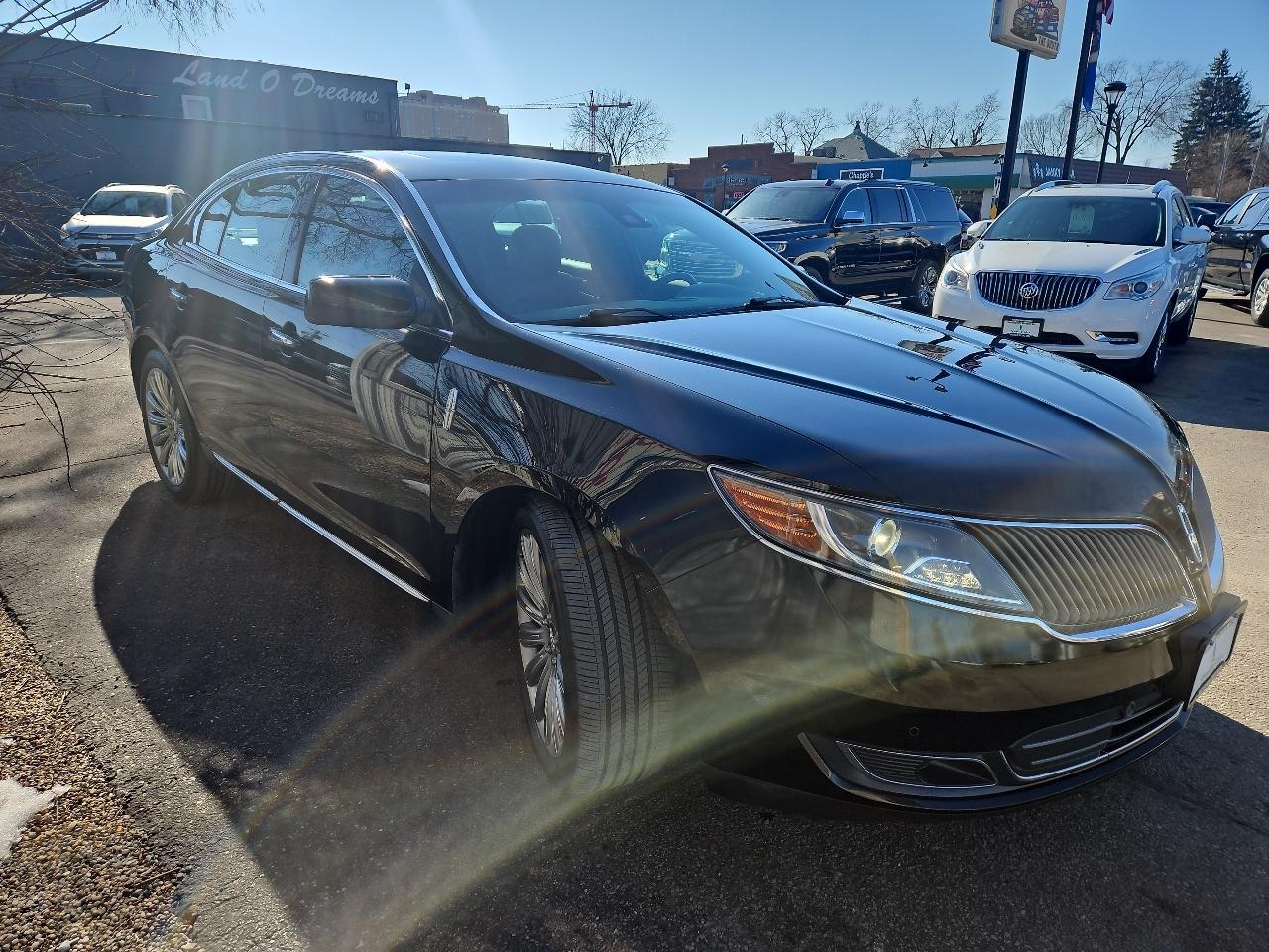 Lincoln MKS 4dr Sdn 3.7L AWD 2013