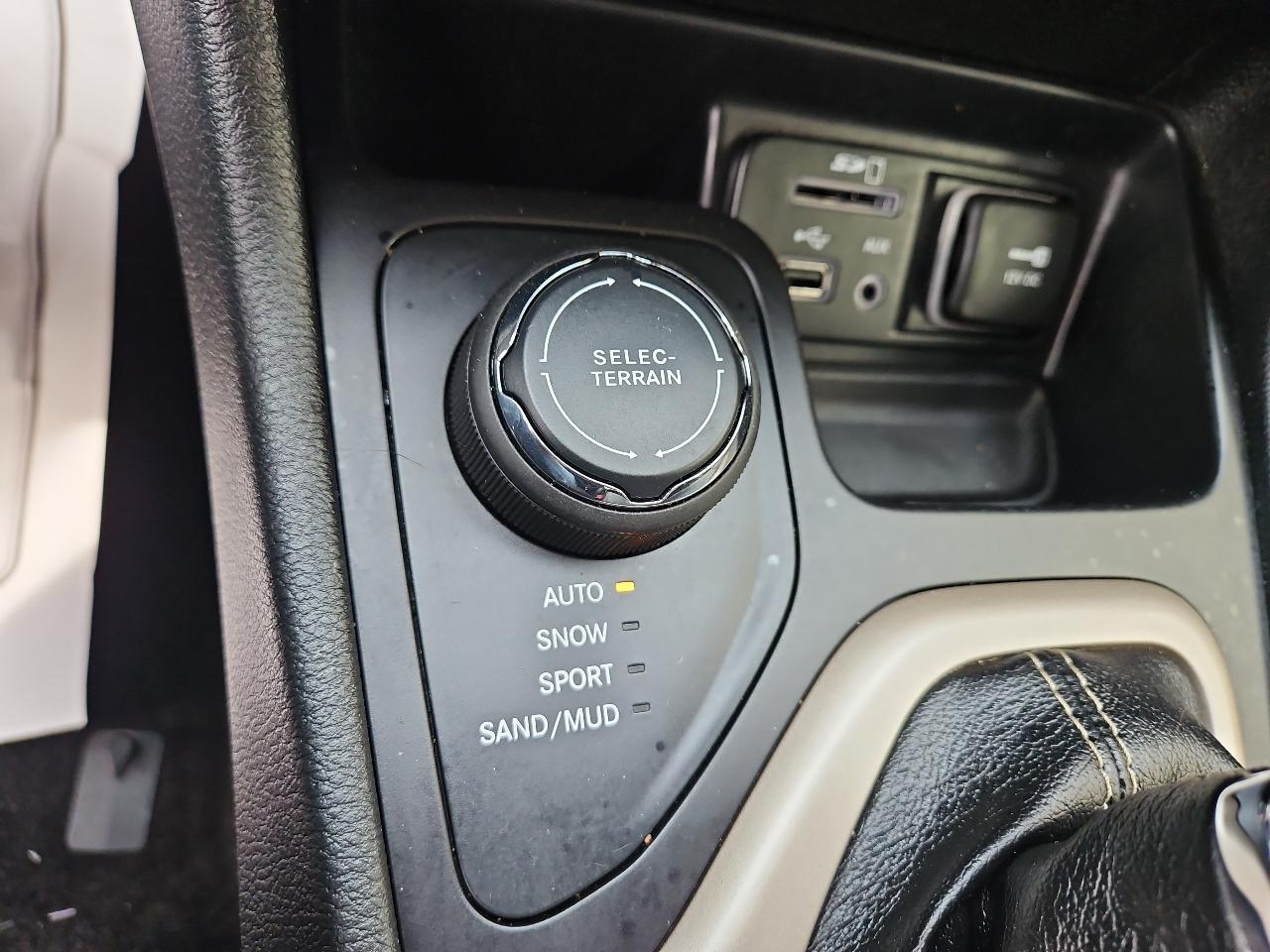 Jeep Cherokee 4WD 4dr Limited 2015