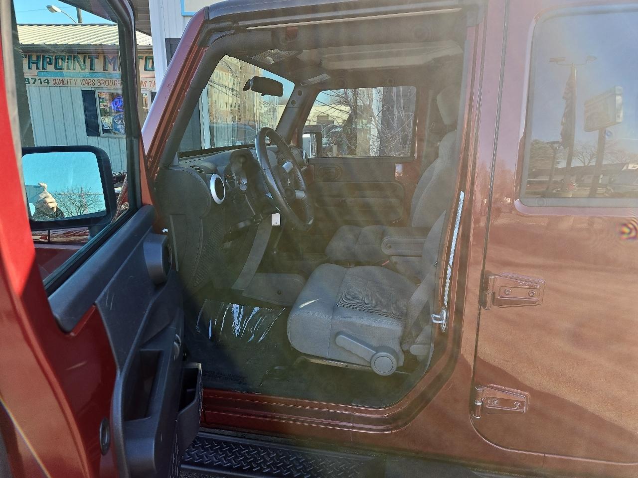 Jeep Wrangler 4WD 4dr Unlimited Sahara 2008