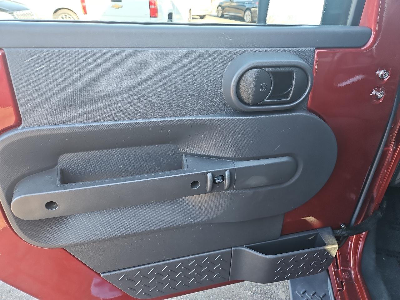 Jeep Wrangler 4WD 4dr Unlimited Sahara 2008