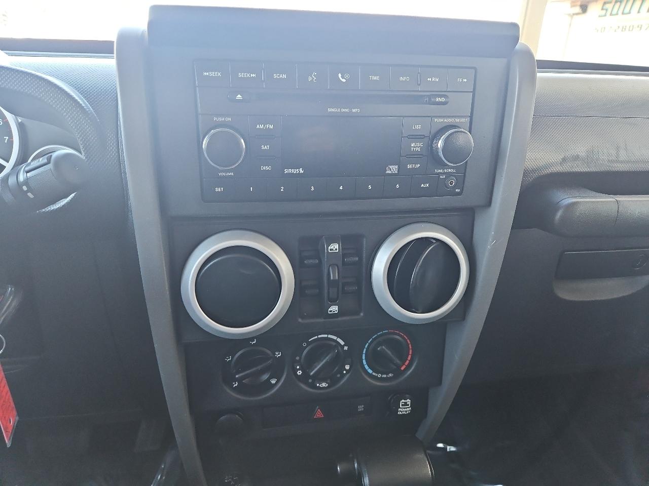 Jeep Wrangler 4WD 4dr Unlimited Sahara 2008