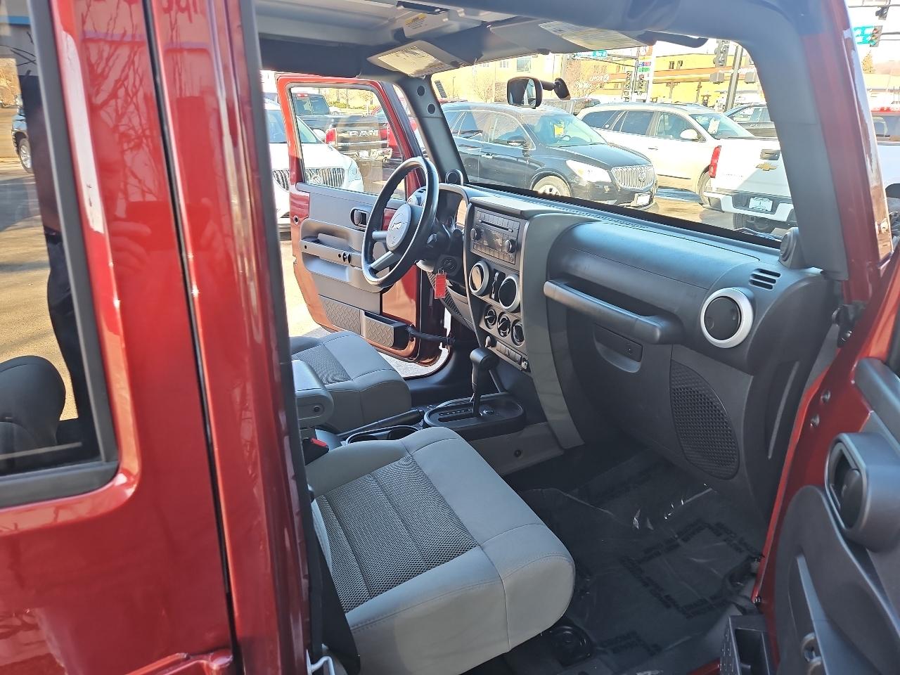 Jeep Wrangler 4WD 4dr Unlimited Sahara 2008