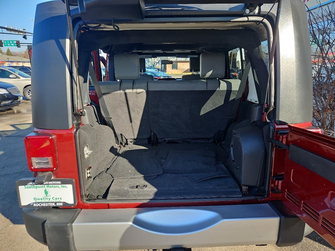 Jeep Wrangler 4WD 4dr Unlimited Sahara 2008