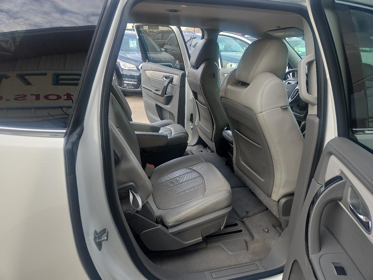 Chevrolet Traverse AWD 4dr LTZ 2015