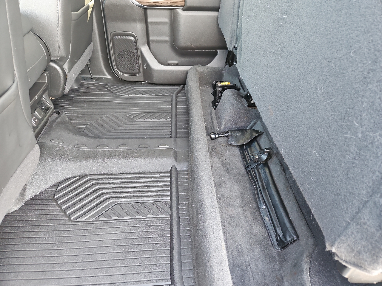 Chevrolet Silverado 1500 4WD Crew Cab 157" LT 2020