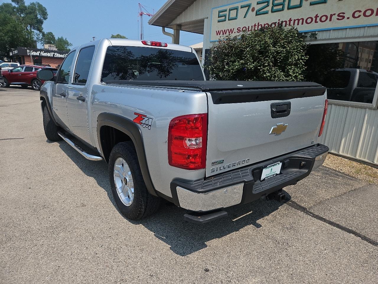 Chevrolet Silverado 1500 4WD Crew Cab 143.5" LT 2010